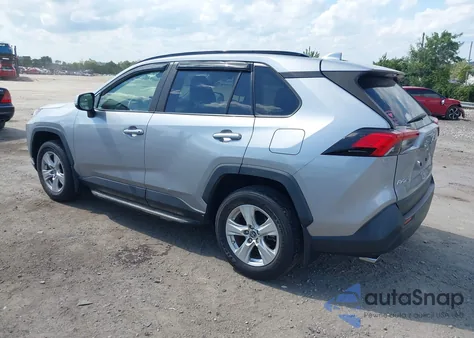 2019 Toyota Rav4 Xle из США, поврежденный, VIN JTMP1RFV1KD005111
